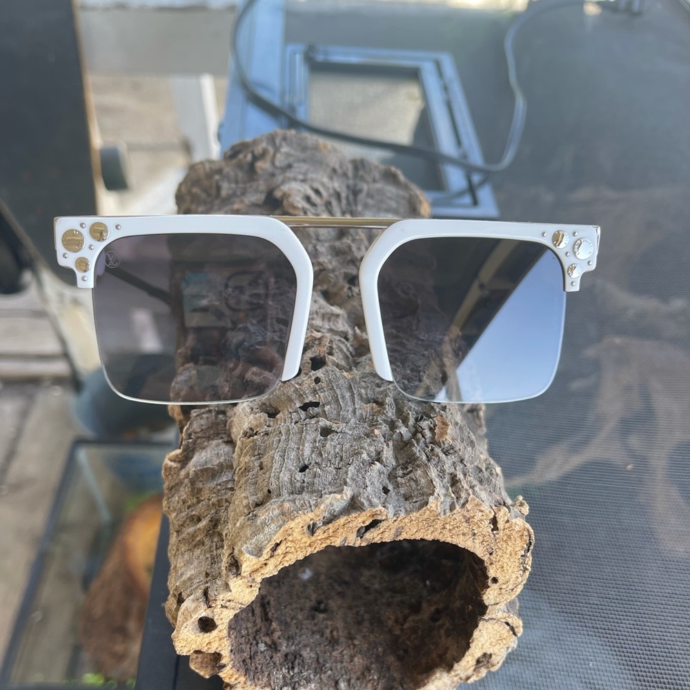 authentic louis vuitton white and silver sunglasses